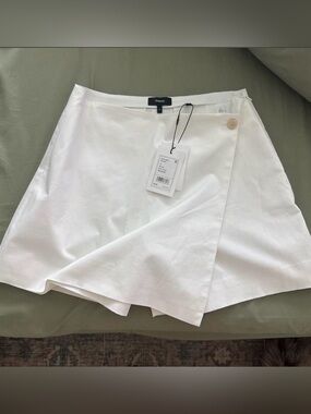 Theory White Wrap Skort with Button Detail